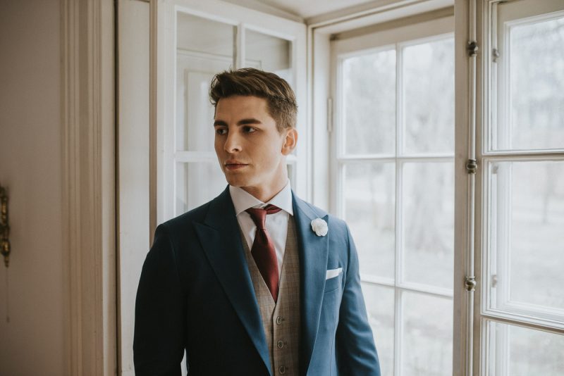 Przystojny Pan Młody pałac w Jabłonnie